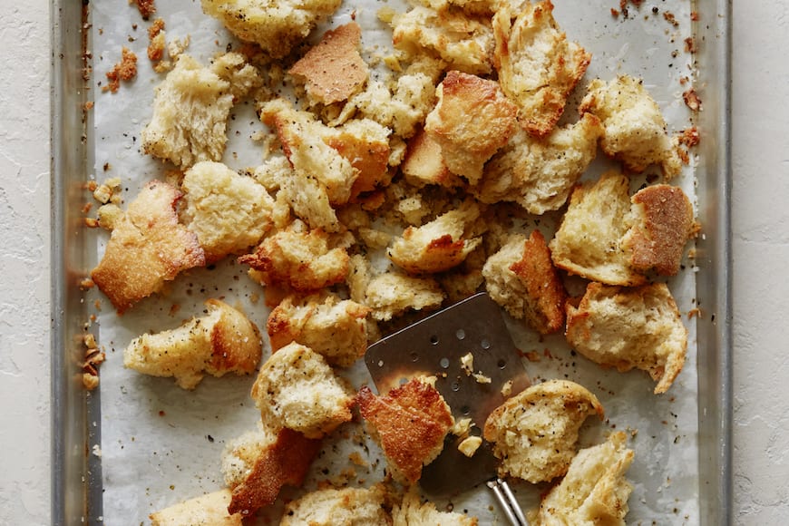 Homemade Garlic Croutons from www.whatsgabycooking.com (@whatsgabycookin)