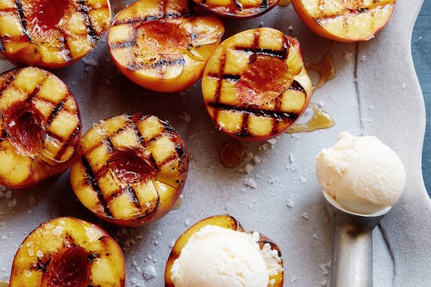 Grilled Peaches // Top 10 Summer Desserts from www.whatsgabycooking.com (@whatsgabycookin)