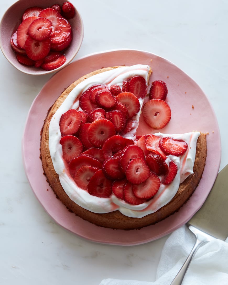 Almond Cake with Strawberries from www.whatsgabycooking.com (@whatsgabycookin)