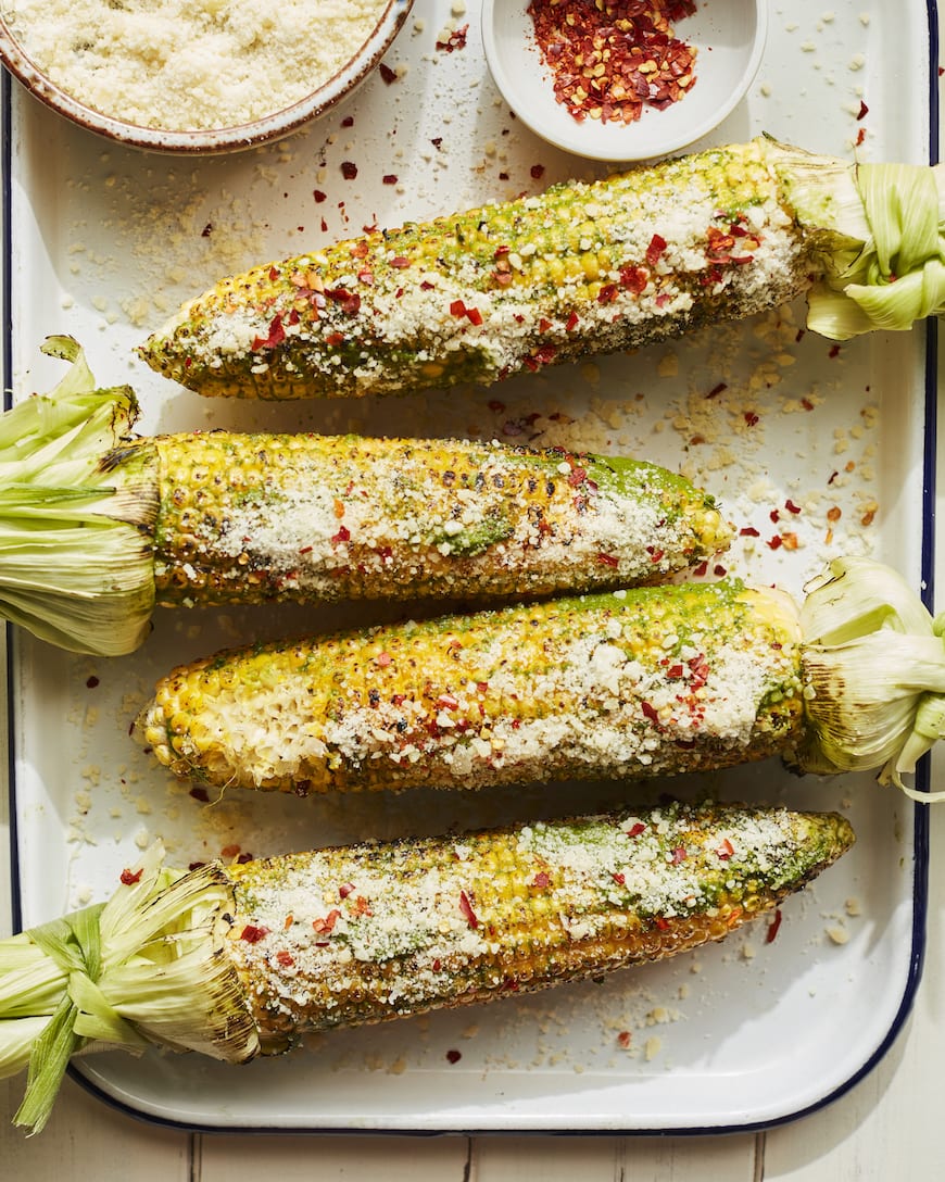 Basil Parmesan Grilled Corn from www.whatsgabycooking.com part of the 20 Easy Weeknight Grilling Recipes (@whatsgabycookin)