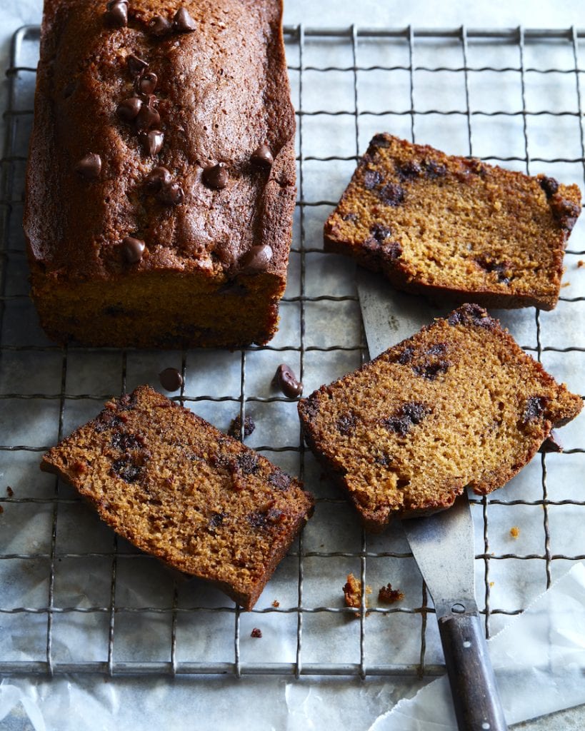 Chocolate Chip Pumpkin Bread from www.whatsgabycooking.com (@whatsgabycookin) / Pumpkin Recipes