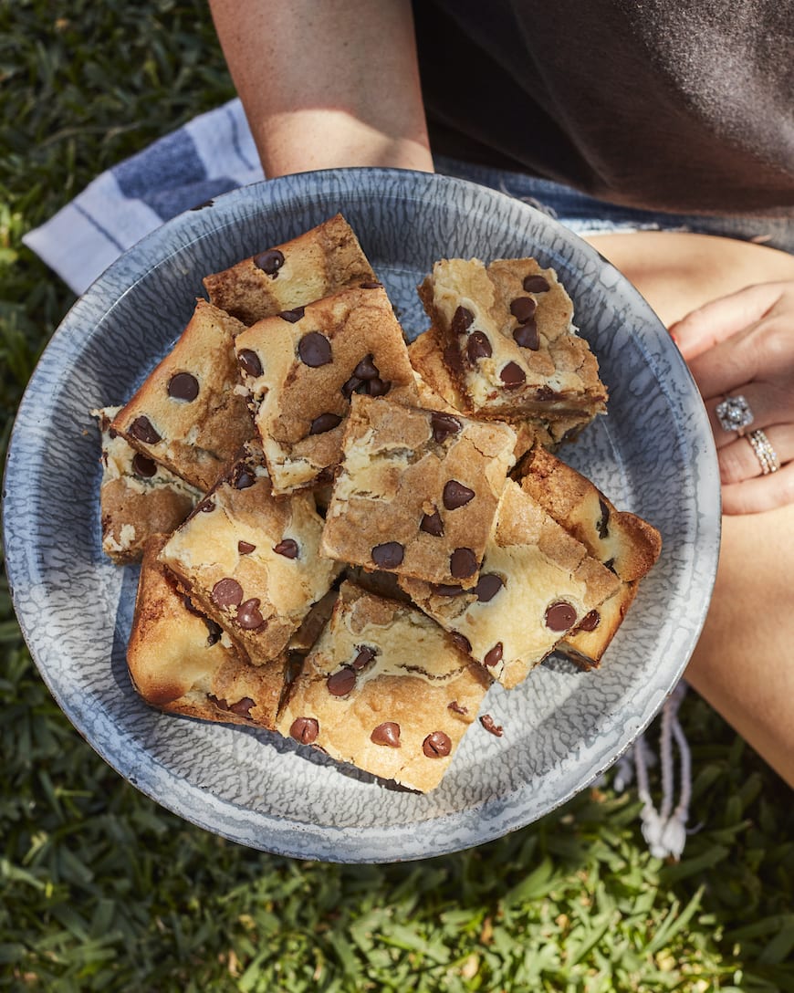 Cheesecake Cookie Bars from www.whatsgabycooking.com (@whatsgabycookin)