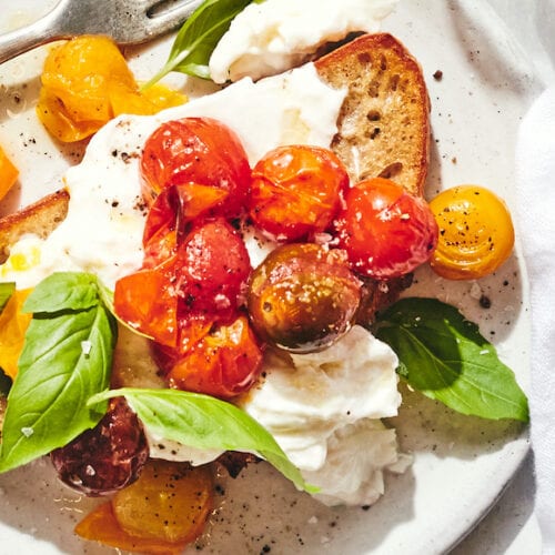 Burrata Tomato Toast from www.whatsgabycooking.com (@whatsgabycookin)