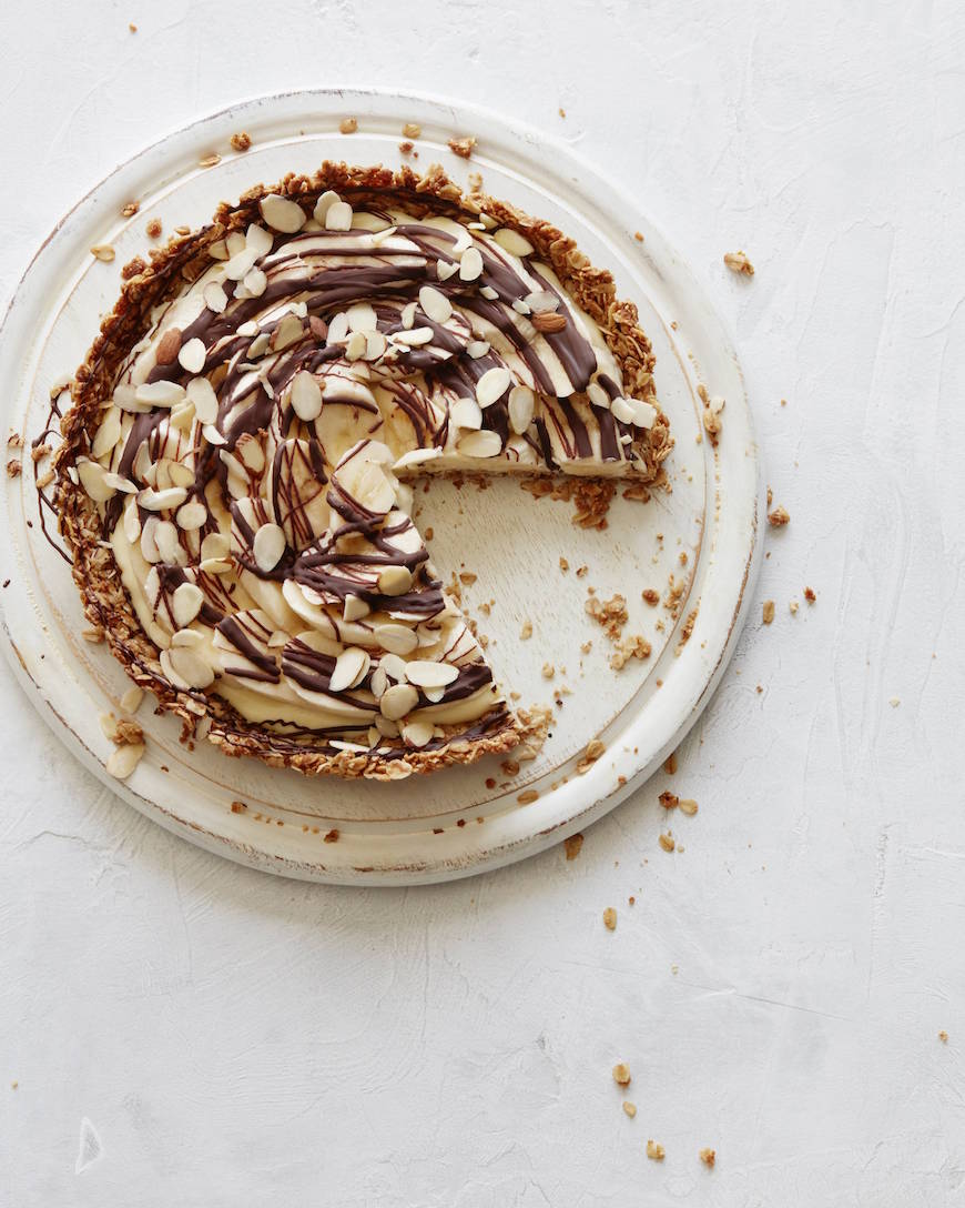 Banana Cream Tart with Chocolate from www.whatsgabycooking.com (@whatsgabycookin)