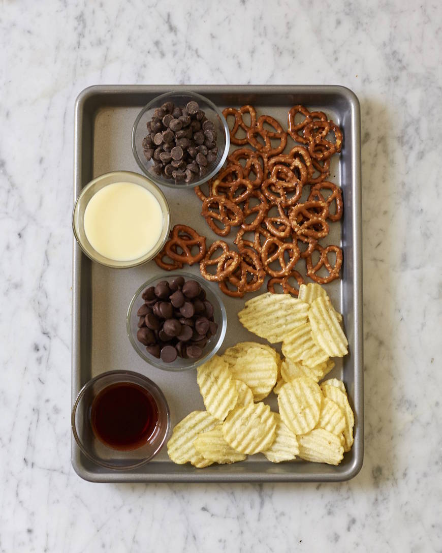 Potato Chip & Pretzel Fudge from www.whatsgabycooking.com (@Whatsgabycookin)