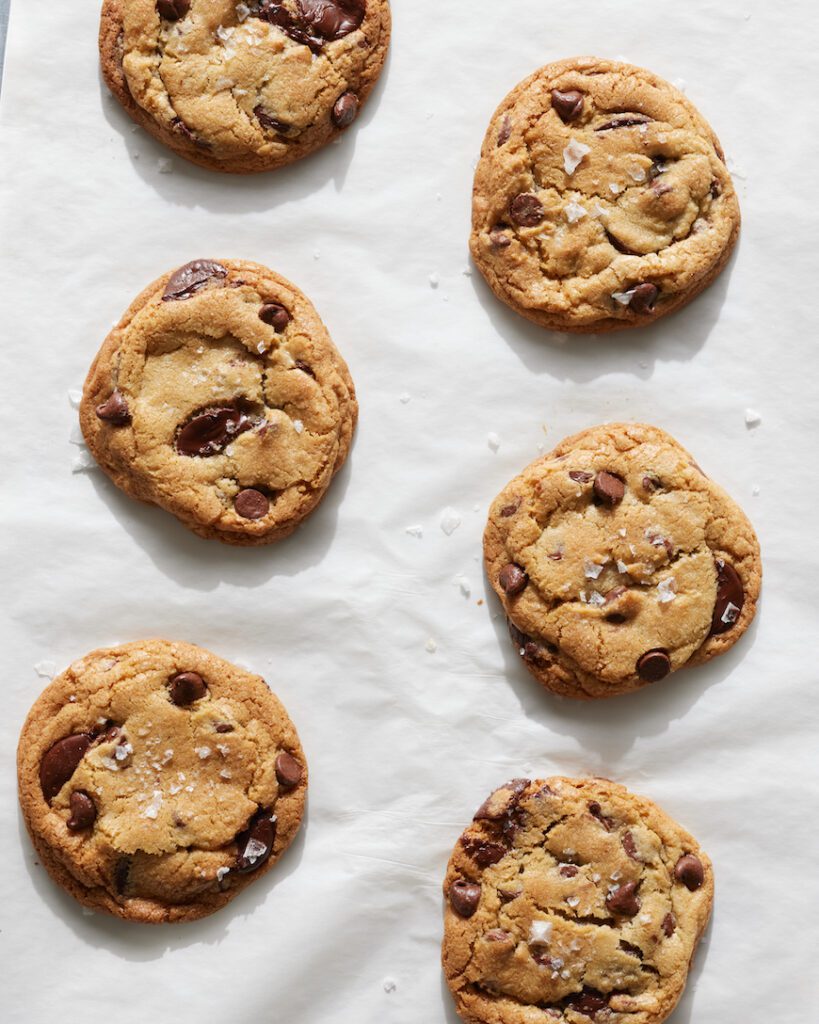 Best Chocolate Chip Cookies from www.whatsgabycooking.com (@whatsgabycookin)