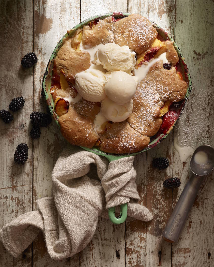 Peach Blackberry Skillet Cobbler from www.whatsgabycooking.com (@whatsgabycookin)