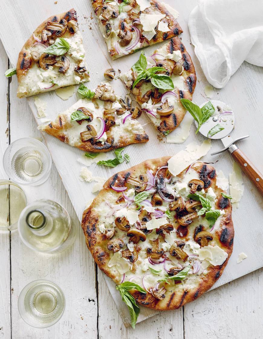 Grilled White Pizza // part of the 20 Easy Weeknight Grilling Recipes from www.whatsgabycooking.com (@whatsgabycookin)