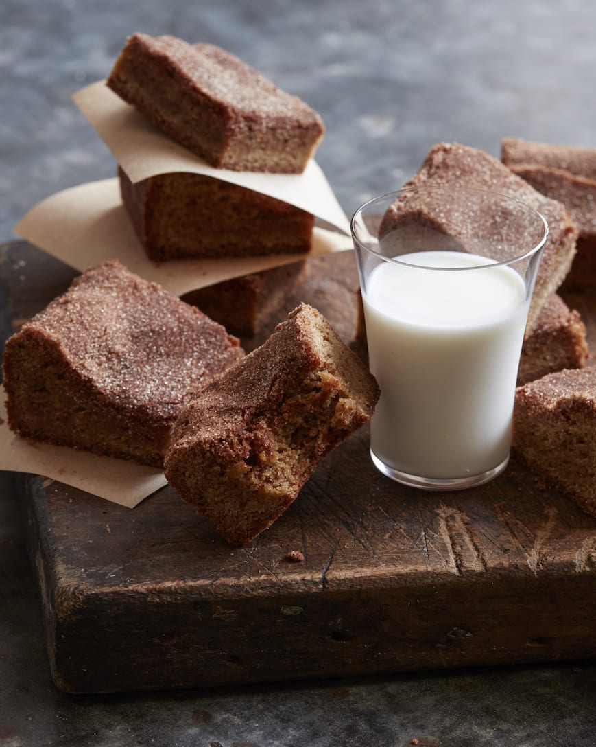 Snickerdoodle Blondie Brownies from www.whatsgabycooking.com (@whatsgabycookin)