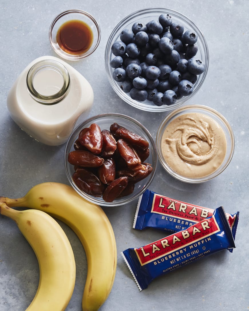 Blueberry Muffin Smoothie  from www.whatsgabycooking.com (@whatsgabycookin)