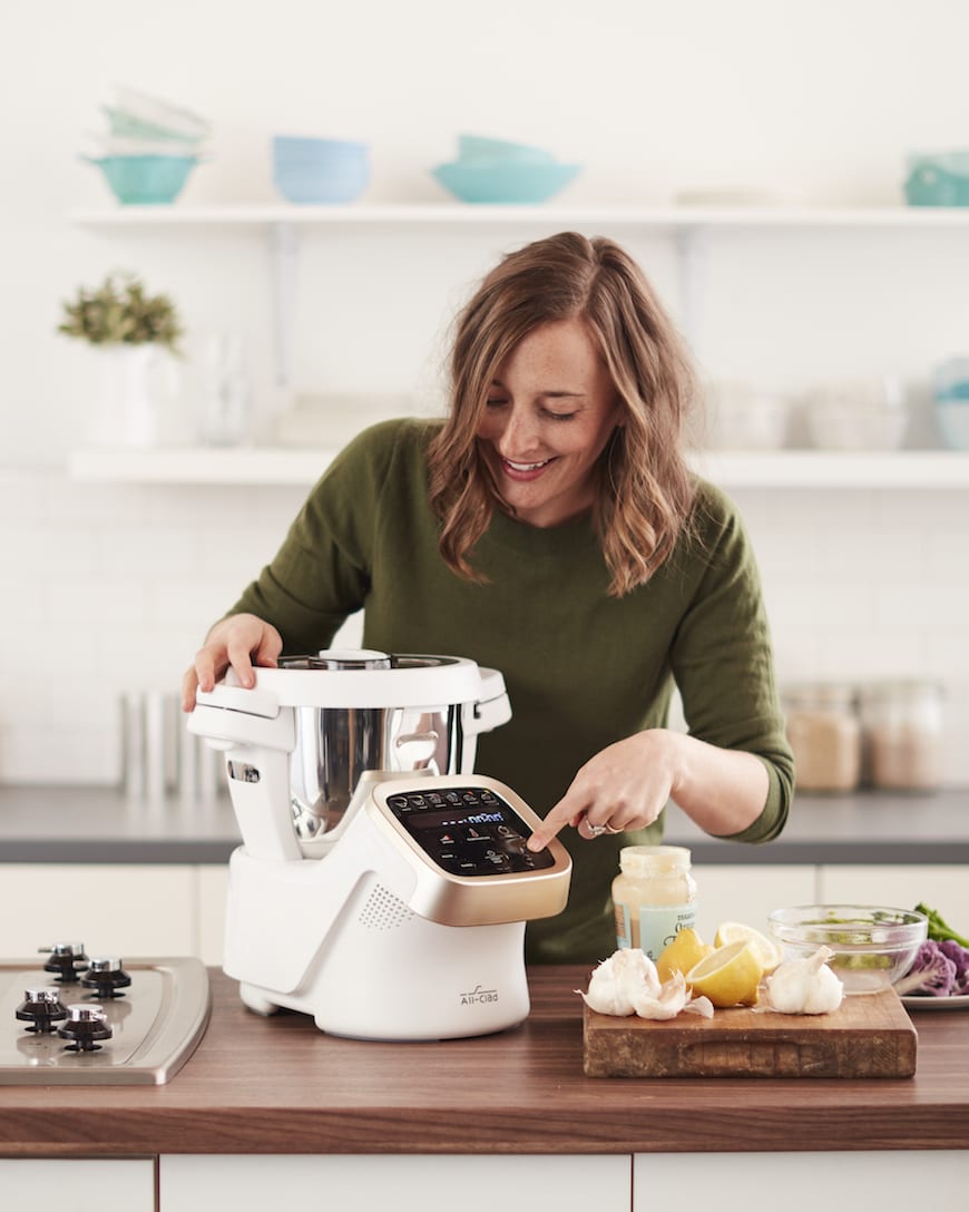 Beet Hummus from www.whatsgabycooking.com (@whatsgabycookin)