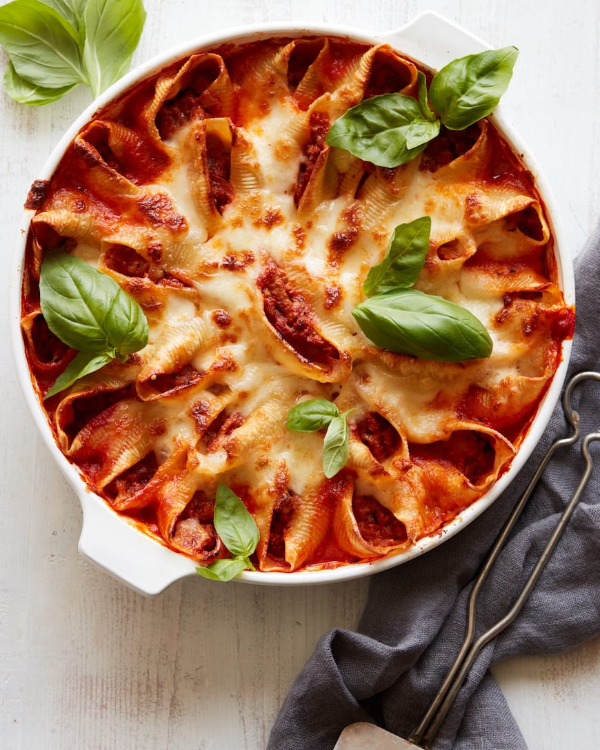 Turkey Bolognese Stuffed Shells from www.whatsgabycooking.com (@whatsgabycookin)