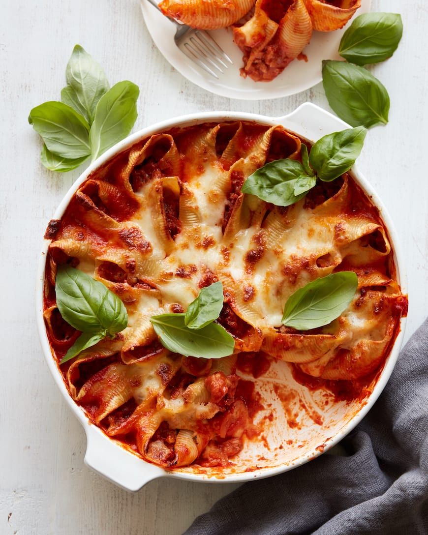 Turkey Bolognese Stuffed Shells from www.whatsgabycooking.com (@whatsgabycookin)