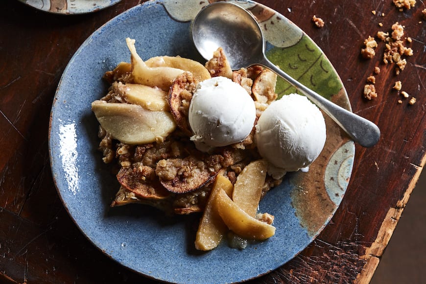 Mom's Famous Apple Crisp from www.whatsgabycooking.com (@whatsgabycookin)