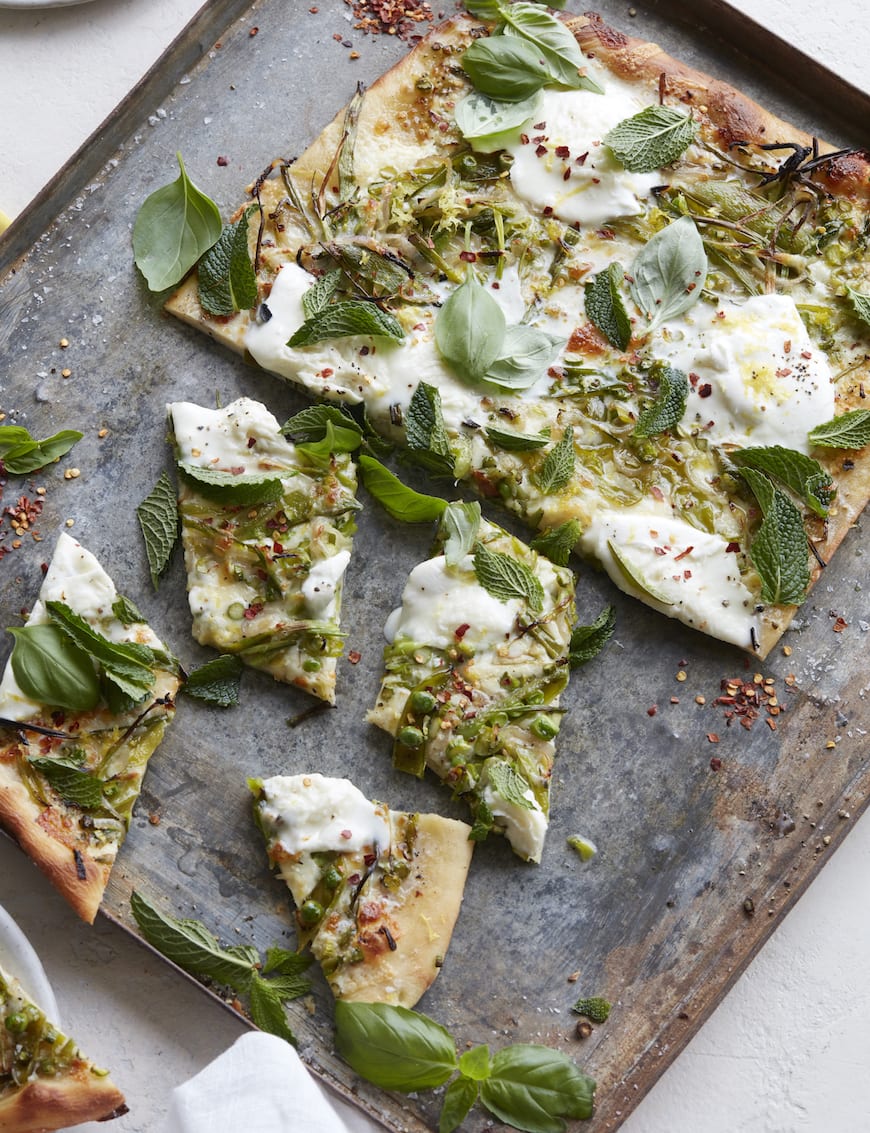 Green Pizza from www.whatsgabycooking.com (@whatsgabycookin)