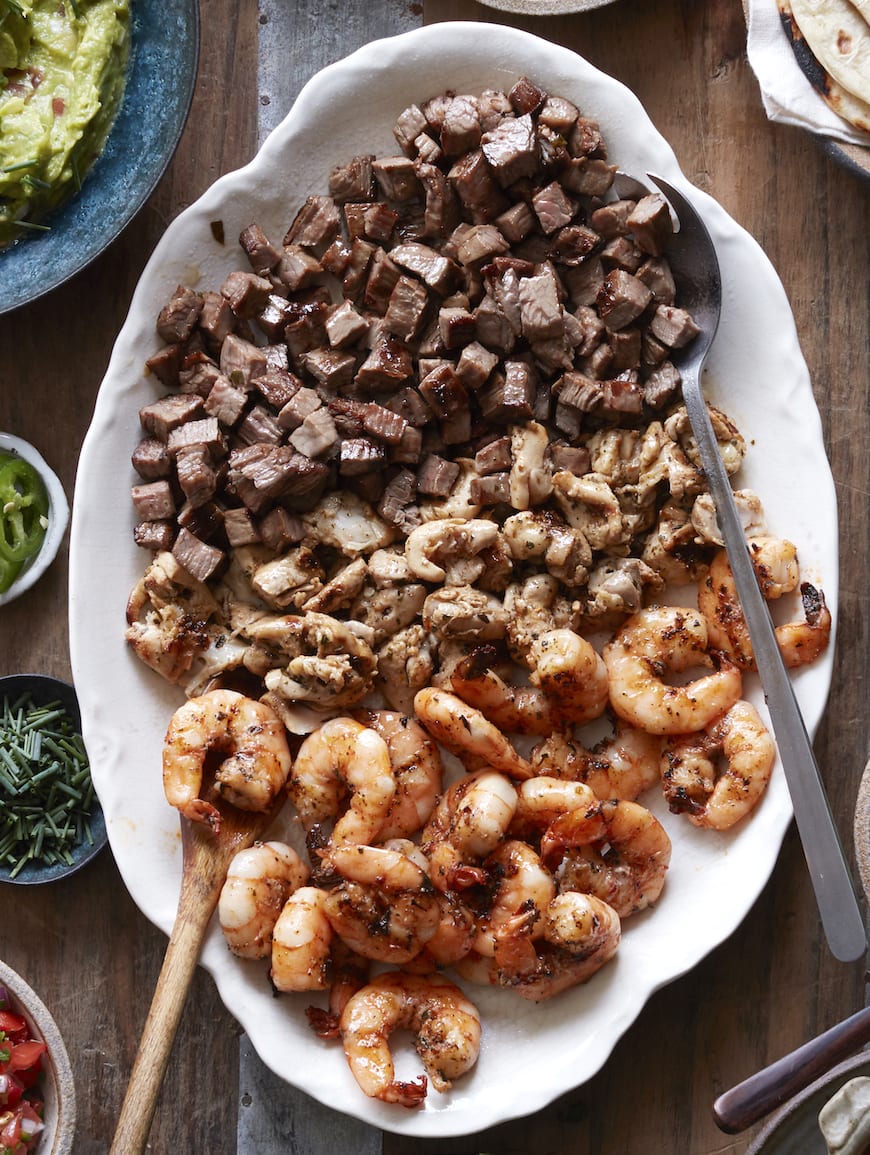 Family Style Taco Bar from www.whatsgabycooking.com (@whatsgabycookin)