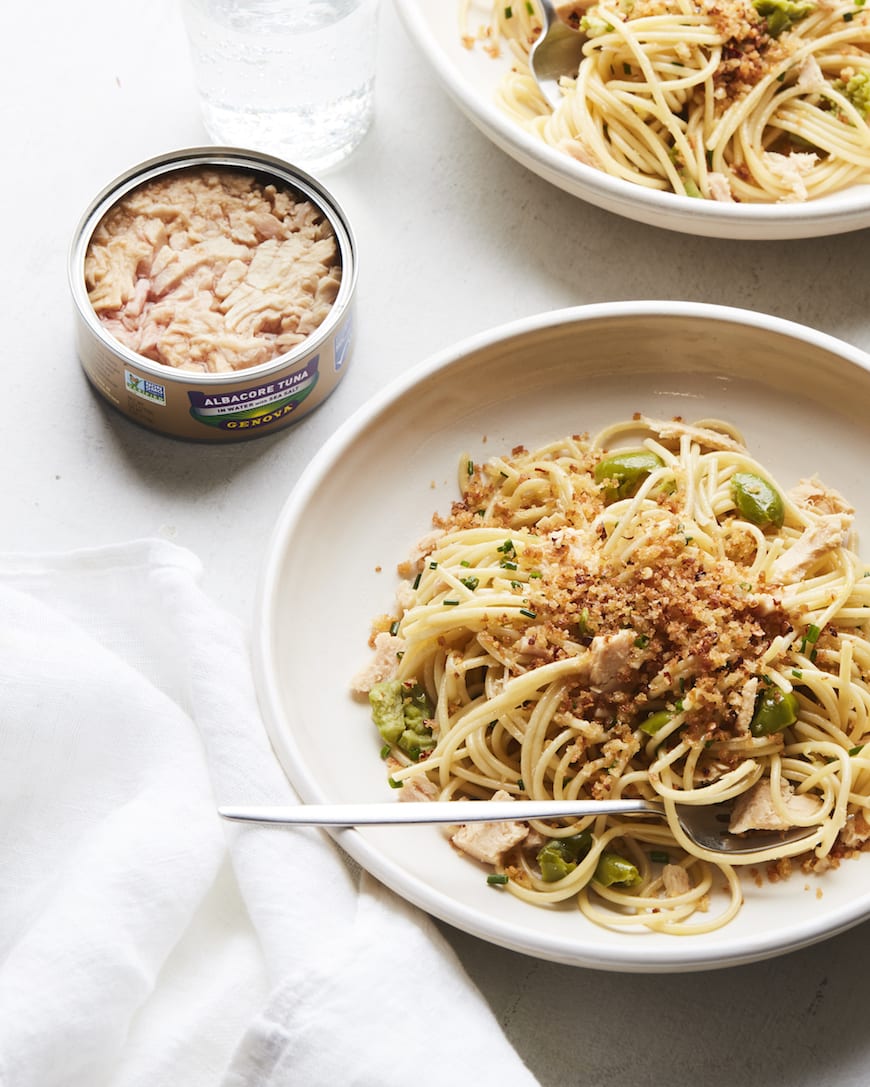 Lemon Spaghetti with Tuna and Breadcrumbs from www.whatsgabycooking.com (@whatsgabycookin)