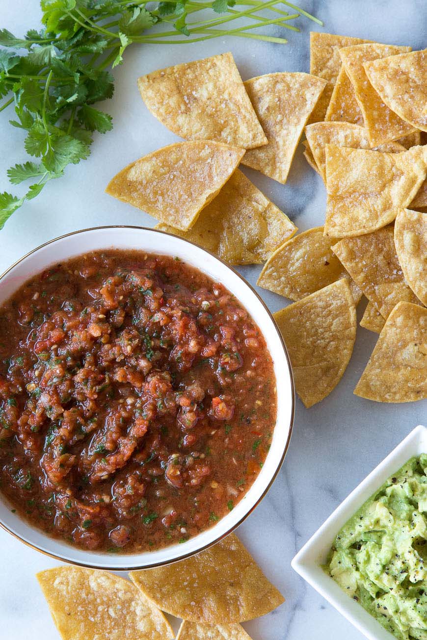 The BEST Homemade Chipotle Salsa