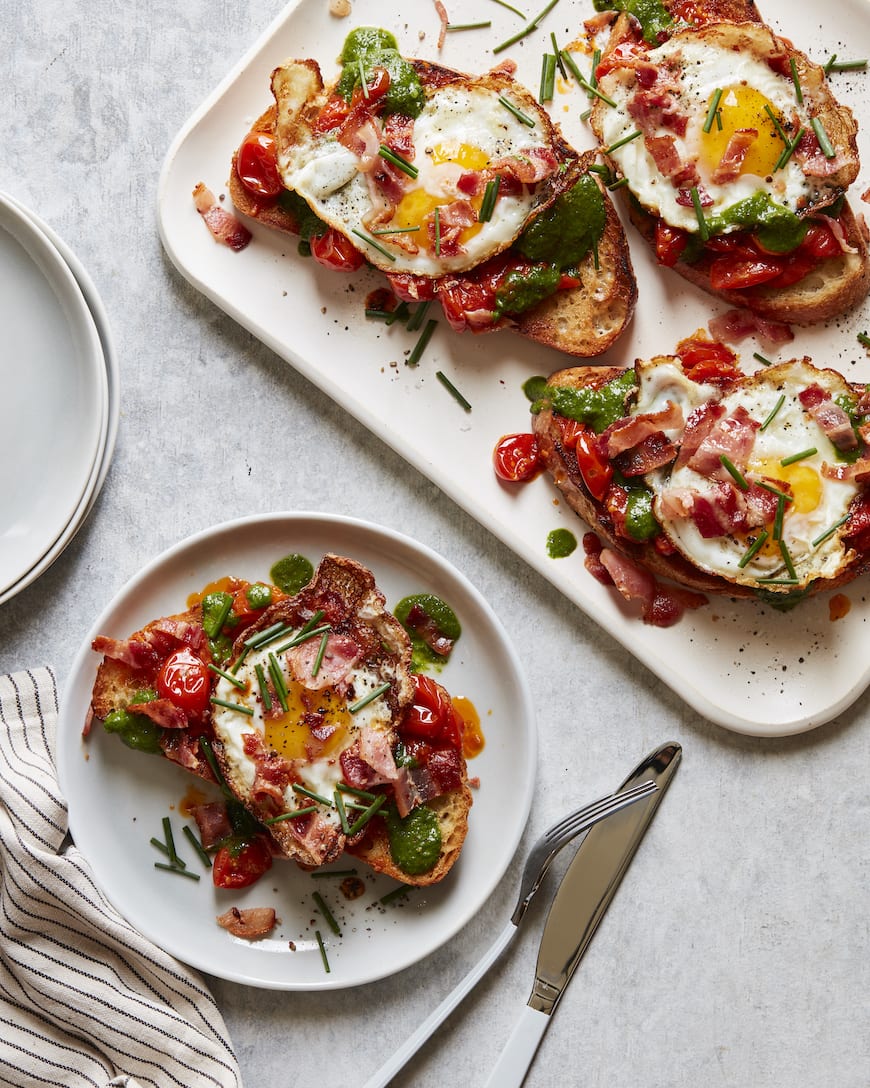 Fried Egg Breakfast Sandwich