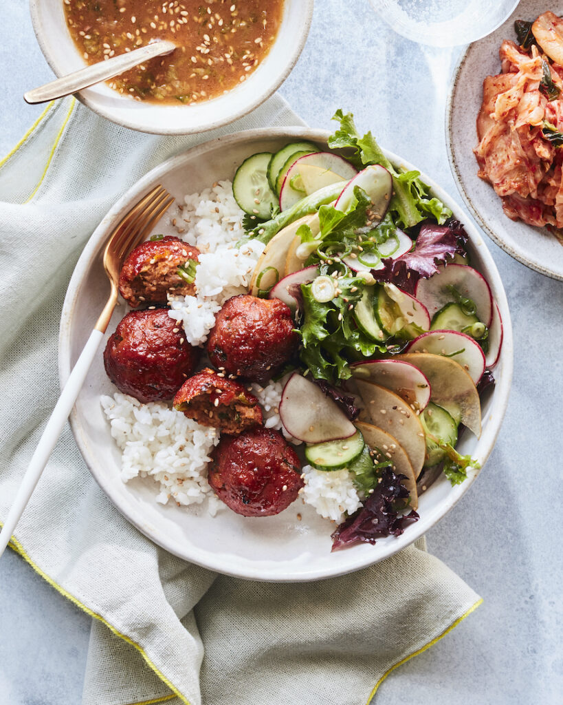 Korean Meatball Rice Bowls from www.whatsgabycooking.com (@whatsgabycookin)