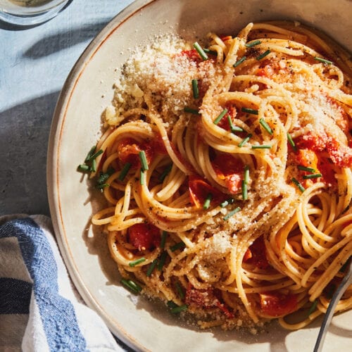 Tomato Confit Cacio e Pepe from www.whatsgabycooking.com (@whatsgabycookin)