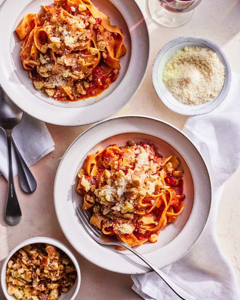 Roasted Tomato Sauce Pasta with Toasty Breadcrumbs from www.whatsgabycooking.com (@whatsgabycookin)