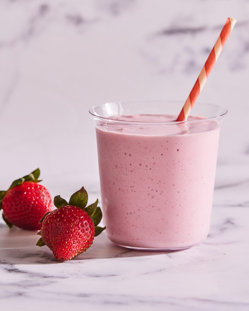 Poppy Pink Smoothie from www.whatsgabycooking.com (@whatsgabycookin)