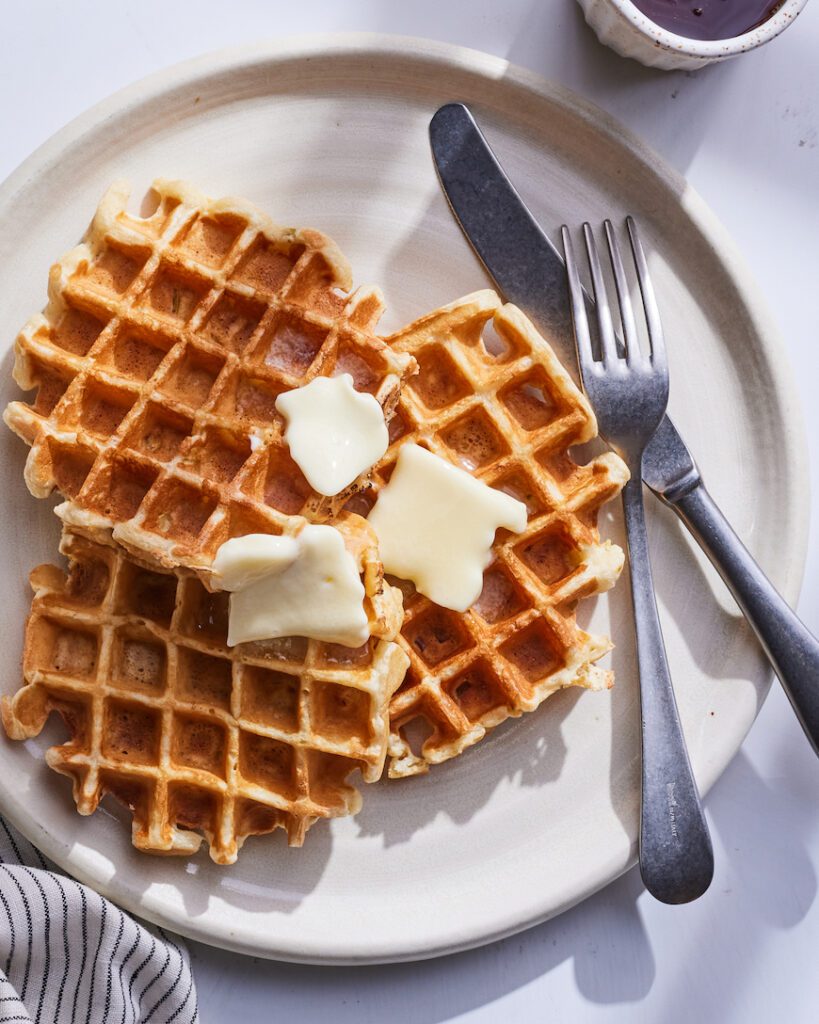 Cinnamon Apple Greek Yogurt Waffles from www.whatsgabycooking.com (@whatsgabycookin)