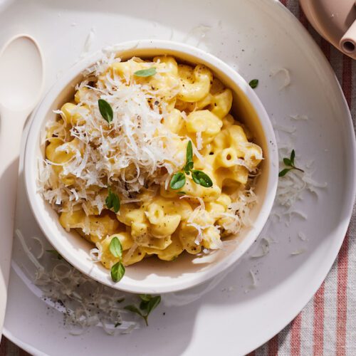 Butternut Squash Mac and Cheese from www.whatsgabycooking.com (@whatsgabycookin)