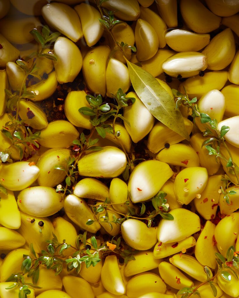 Garlic Confit from www.whatsgabycooking.com (@whatsgabycookin)