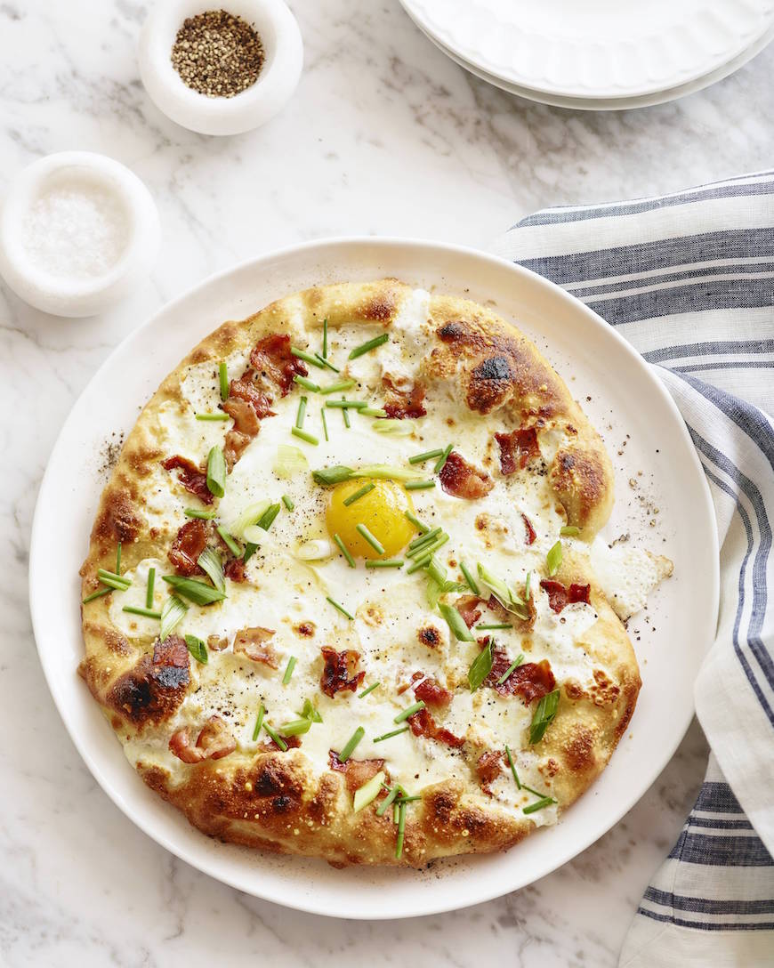 Breakfast Pizza from www.whatsgabycooking.com (@whatsgabycookin)