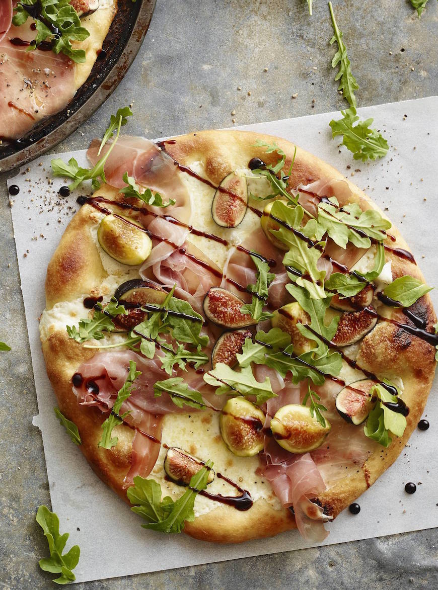 Arugula Fig Pizza from www.whatsgabycooking.com (@whatsgabycookin)