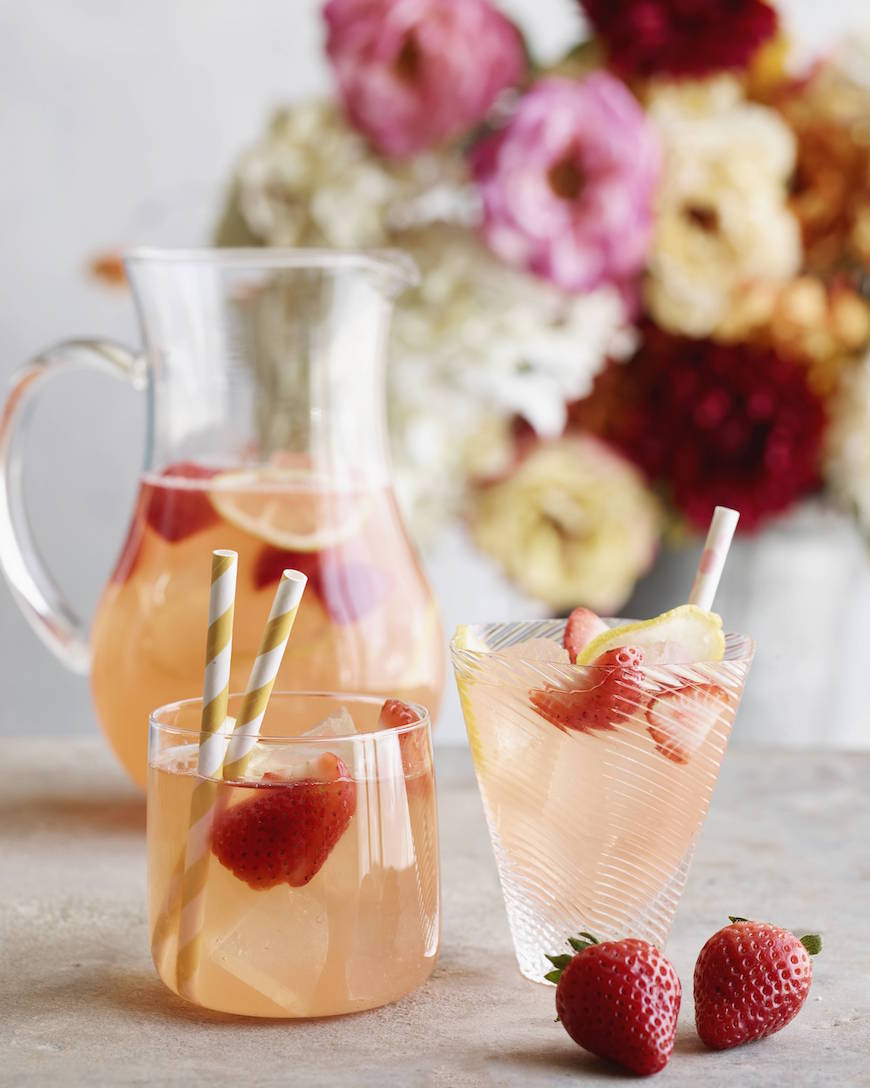 Spiked Pink Lemonade from www.whatsgabycooking.com It's the perfect thing to sip on this season! (@whatsgabycookin)