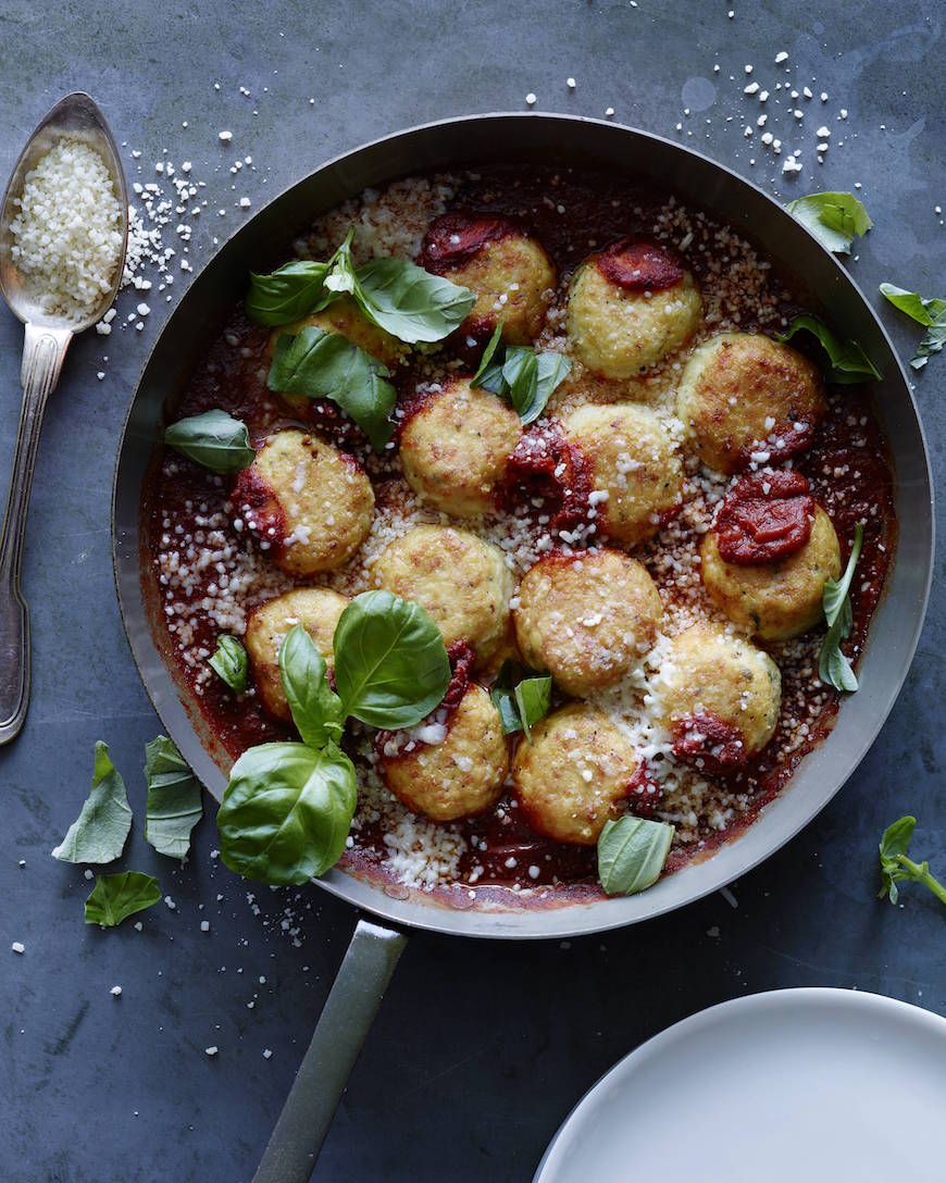 Chicken Parmesan Meatballs from www.whatsgabycooking.com (@whatsgabycookin)