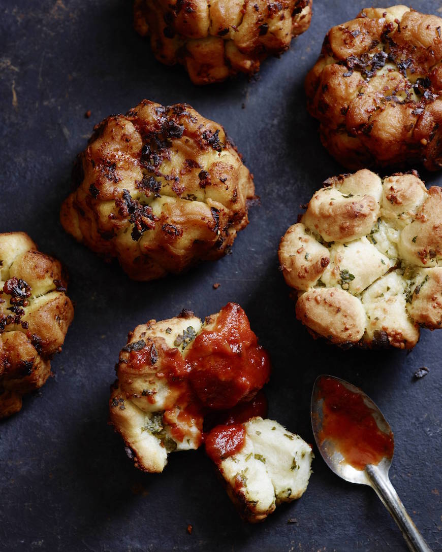 Pizza Monkey Bread from www.whatsgabycooking.com (@whatsgabycookin)